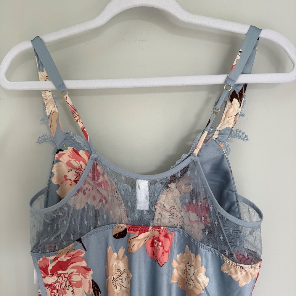 NEW FLORA Slip Dress Negligee Blue Floral Lace Long Chemise Padded Medium NWT - Picture 8 of 13